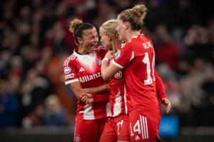 惊天逆转！拜仁女足欧冠连扳三球，主场3-2逆转卫冕冠军阿森纳