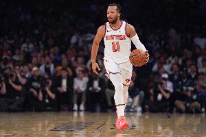 得分得靠你！布伦森打满首节 6中3&4罚全中拿到11分2板