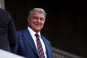 拉波尔塔：诺坎普现能容纳27000人 第三层看台下赛季初投入使用