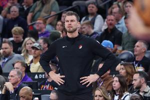 斯普利特：有时叫暂停反而会中断比赛节奏 更希望直接快发底线球