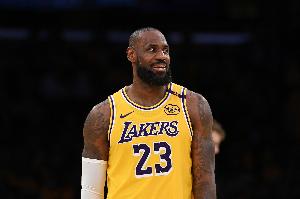 文胖：詹姆斯打出最佳二阵水平就太棒了 他能给湖人带来容错空间